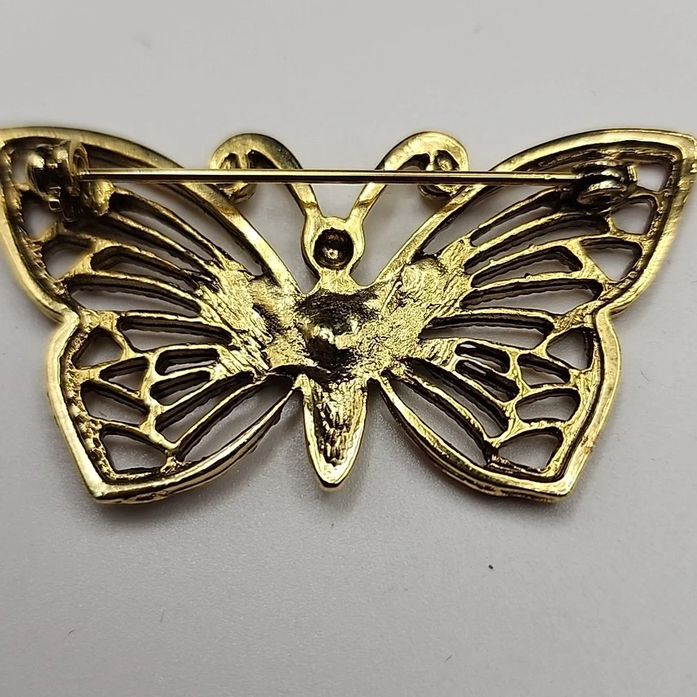 unknown this exquisite